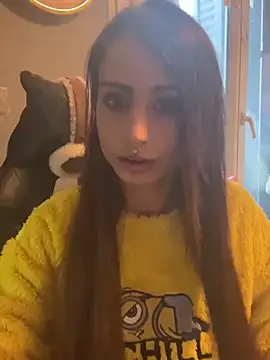 LaPetitechienne1 online show from 30, 1, 2025