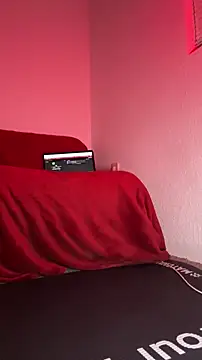 KissMissAngela online show from 28, 11, 2025