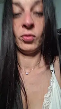 Snapshot of patatinahot87 chatting on 27, 4, 2026 patatinahot87 online show from 27, 4, 2026