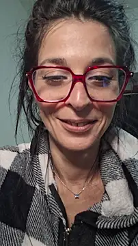 Snapshot of patatinahot87 chatting on 8, 5, 2026 patatinahot87 online show from 8, 5, 2026