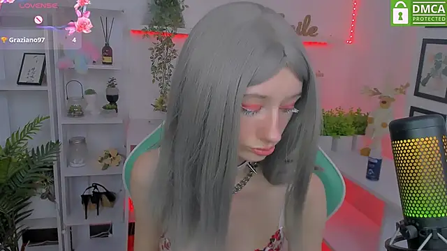 Katia Kim online show from 5, 3, 2025