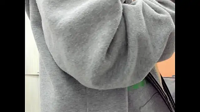 Mhelanny2 online show from 10, 10, 2025