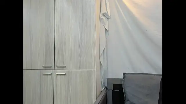 Mhelanny2 online show from 13, 12, 2025