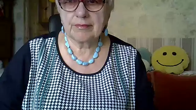 SweetCherry27 online show from 15, 4, 2026