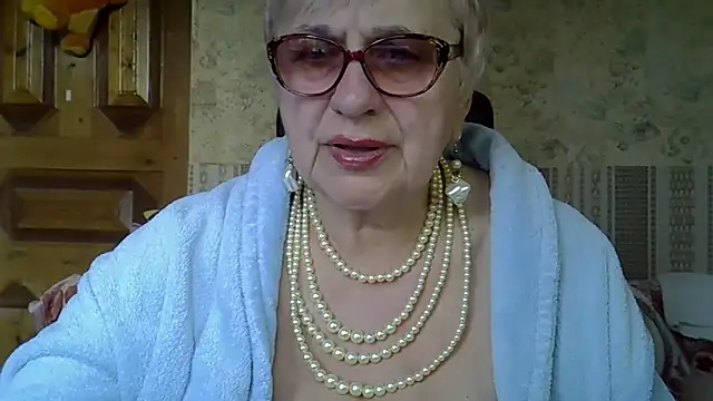 SweetCherry27 online show from 16, 4, 2026