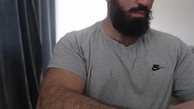 Snapshot of hugemachohandsome chatting on 9, 10, 2025 hugemachohandsome online show from 9, 10, 2025