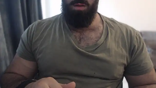 Snapshot of hugemachohandsome chatting on 11, 10, 2025 hugemachohandsome online show from 11, 10, 2025