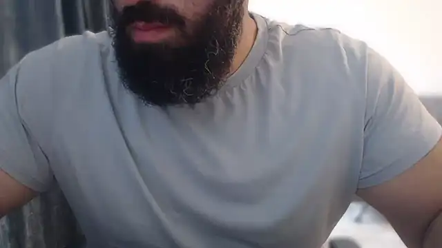 Snapshot of hugemachohandsome chatting on 12, 10, 2025 hugemachohandsome online show from 12, 10, 2025