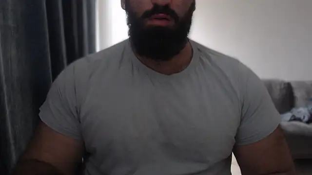 Snapshot of hugemachohandsome chatting on 14, 10, 2025 hugemachohandsome online show from 14, 10, 2025