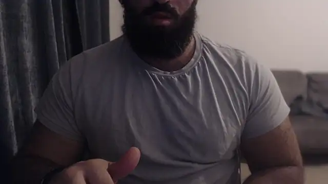 Snapshot of hugemachohandsome chatting on 14, 10, 2025 hugemachohandsome online show from 14, 10, 2025