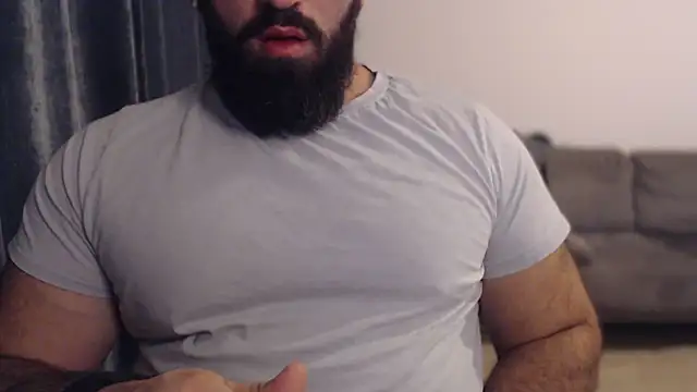 Snapshot of hugemachohandsome chatting on 21, 10, 2025 hugemachohandsome online show from 21, 10, 2025