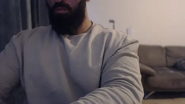 Snapshot of hugemachohandsome chatting on 26, 10, 2025 hugemachohandsome online show from 26, 10, 2025