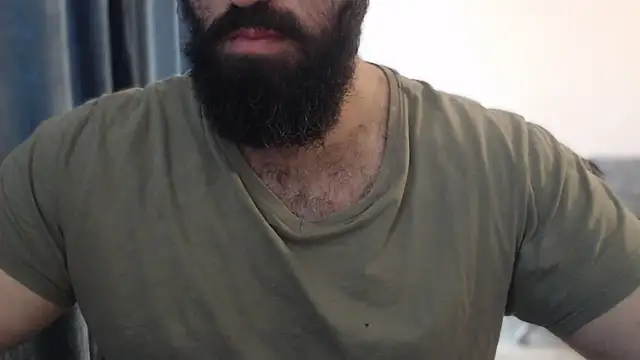 Snapshot of hugemachohandsome chatting on 31, 10, 2025 hugemachohandsome online show from 31, 10, 2025