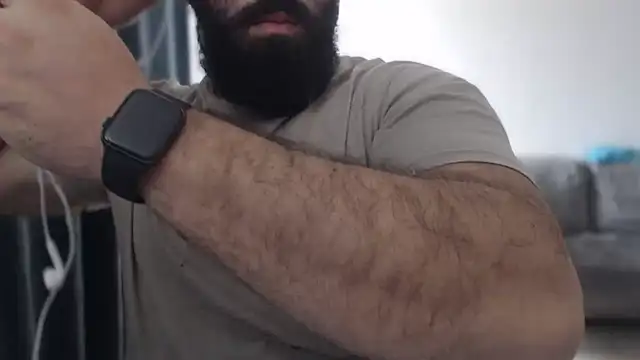 Snapshot of hugemachohandsome chatting on 9, 11, 2025 hugemachohandsome online show from 9, 11, 2025