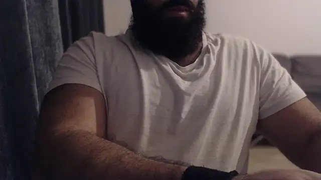 Snapshot of hugemachohandsome chatting on 20, 11, 2025 hugemachohandsome online show from 20, 11, 2025