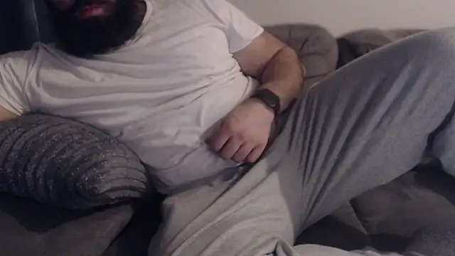 hugemachohandsome online show from 31, 1, 2026