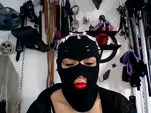 Snapshot of FeticheMacabre chatting on 14, 4, 2026 FeticheMacabre online show from 14, 4, 2026