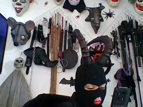 Snapshot of FeticheMacabre chatting on 27, 6, 2026 FeticheMacabre online show from 27, 6, 2026