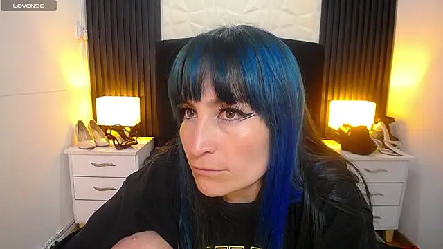 alicia moom online show from 19, 12, 2024