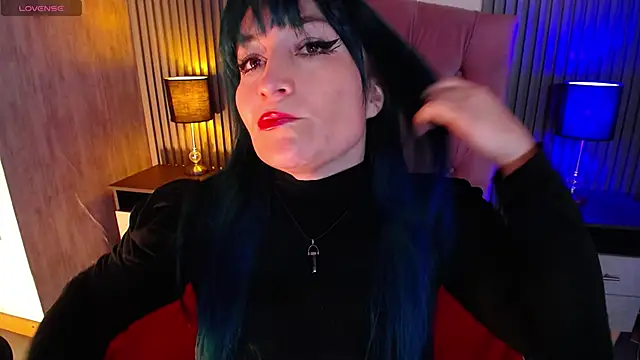 Snapshot of alicia_moom chatting on 27, 4, 2026 alicia moom online show from 27, 4, 2026