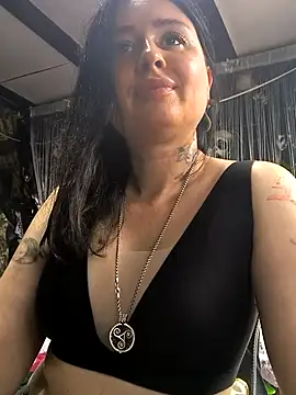 Snapshot of KikiXRed chatting on 21, 7, 2026 KikiXRed online show from 21, 7, 2026