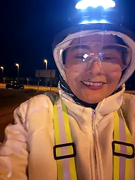 bellapaty online show from 15, 4, 2026