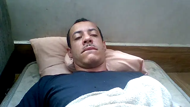 Snapshot of MachoScorpionCaralho chatting on 27, 5, 2026 MachoScorpionCaralho online show from 27, 5, 2026