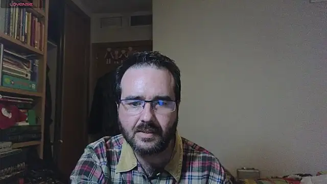 curiosillo83 online show from 28, 1, 2025