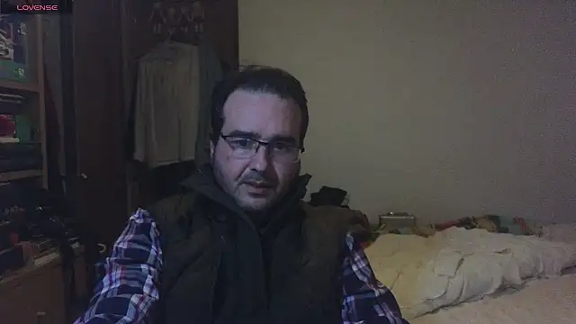 curiosillo83 online show from 3, 2, 2025