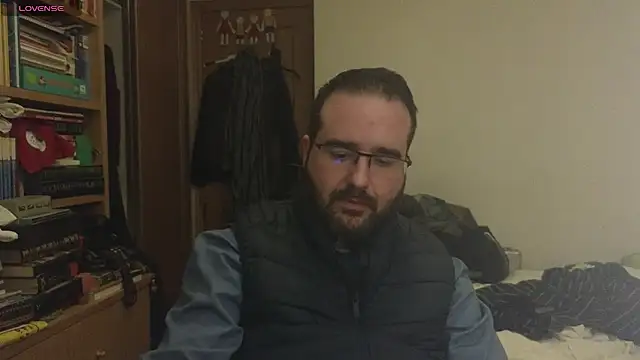 curiosillo83 online show from 26, 2, 2025