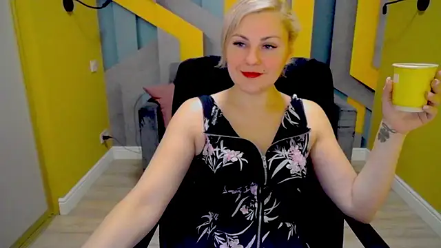 Candy Long online show from 3, 12, 2024