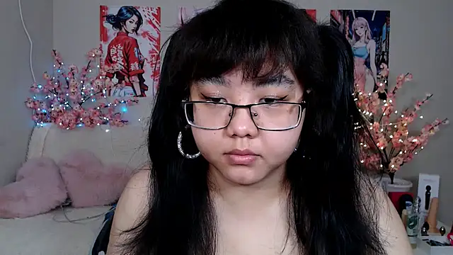 Snapshot of Moertomlly chatting on 27, 4, 2026 Moertomlly online show from 27, 4, 2026