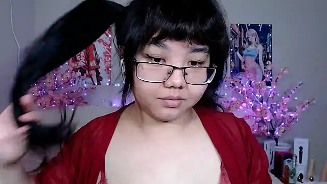 Snapshot of Moertomlly chatting on 29, 4, 2026 Moertomlly online show from 29, 4, 2026