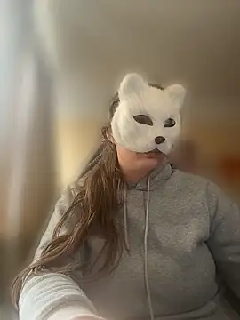 Lucy Blossem online show from 22, 5, 2026
