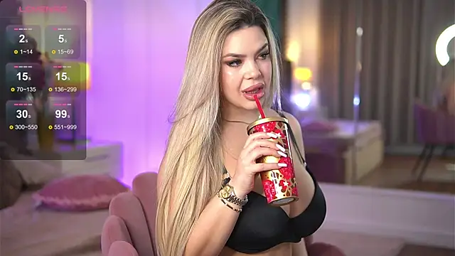 SophieBoobsX online show from 4, 3, 2025