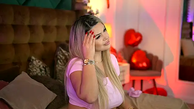 SophieBoobsX online show from 18, 9, 2025