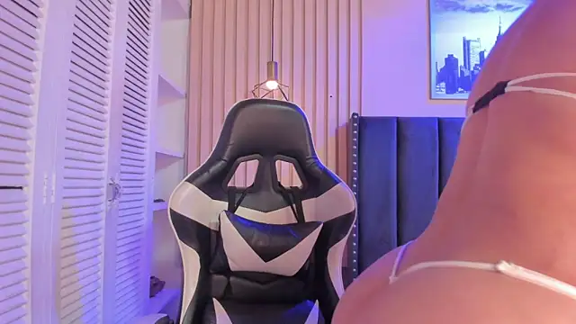 ashlye miller  online show from 7, 4, 2026