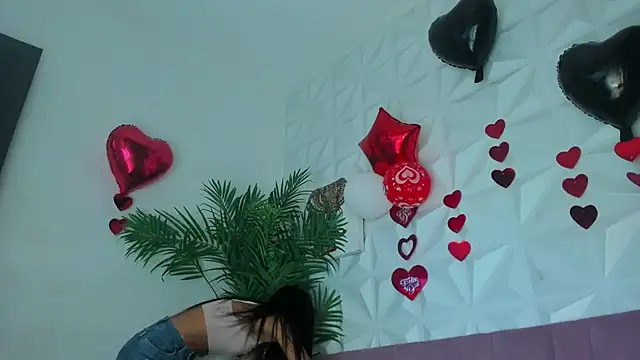 Hellen Sky online show from 2, 3, 2026