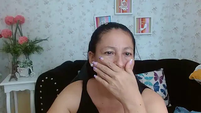 mature martina online show from 7, 2, 2025