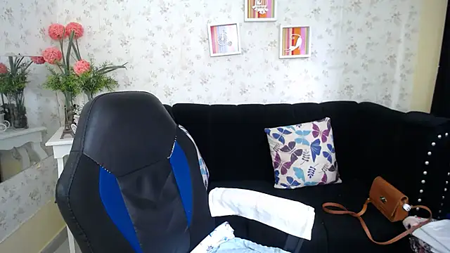 mature martina online show from 9, 2, 2025