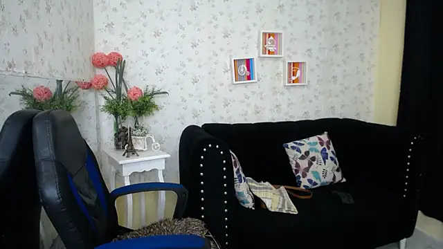 mature martina online show from 10, 2, 2025