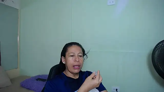 mature martina online show from 25, 2, 2025