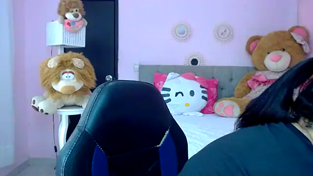 Snapshot of mature_martina chatting on 17, 12, 2025 mature martina online show from 17, 12, 2025