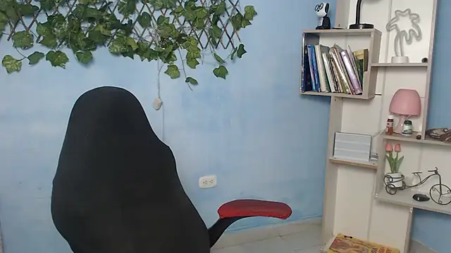 Snapshot of mature_martina chatting on 18, 12, 2025 mature martina online show from 18, 12, 2025
