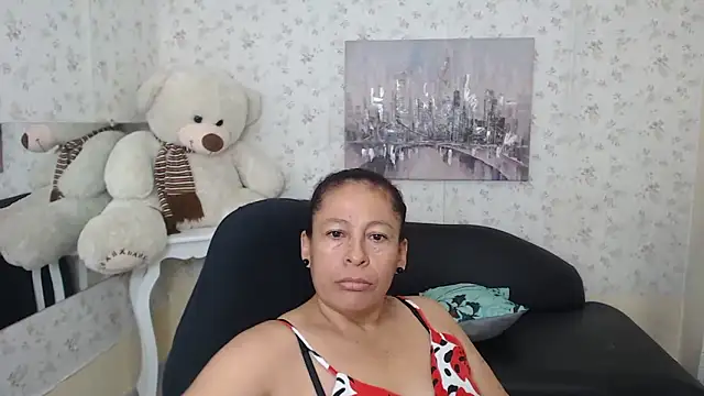 Snapshot of mature_martina chatting on 17, 4, 2026 mature martina online show from 17, 4, 2026