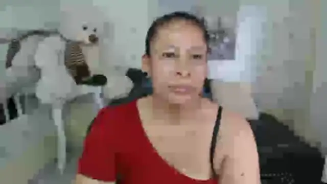 Snapshot of mature_martina chatting on 7, 5, 2026 mature martina online show from 7, 5, 2026