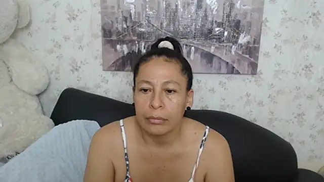 Snapshot of mature_martina chatting on 21, 5, 2026 mature martina online show from 21, 5, 2026