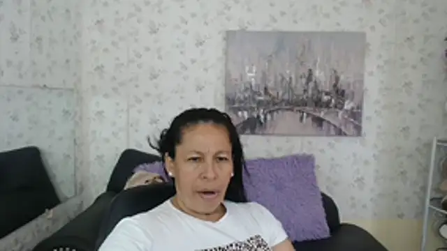 mature martina online show from 27, 6, 2026