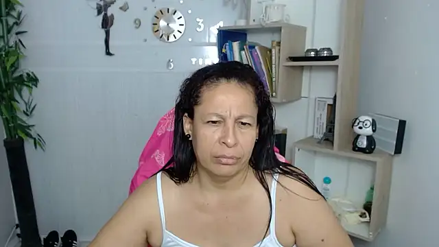 mature martina online show from 9, 7, 2026