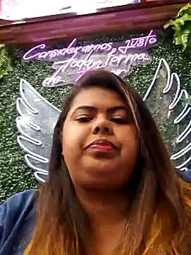 Snapshot of biancabombombbw chatting on 11, 12, 2024 biancabombombbw online show from 11, 12, 2024